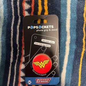 PopSocket Wonder Woman Red and Yellow Phone Grip